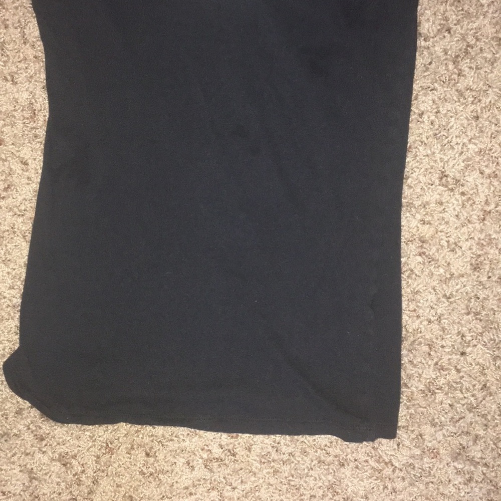 Adiue Basic Black Tee w/ Rhinestone Ribbed Front - Picture 4 of 4